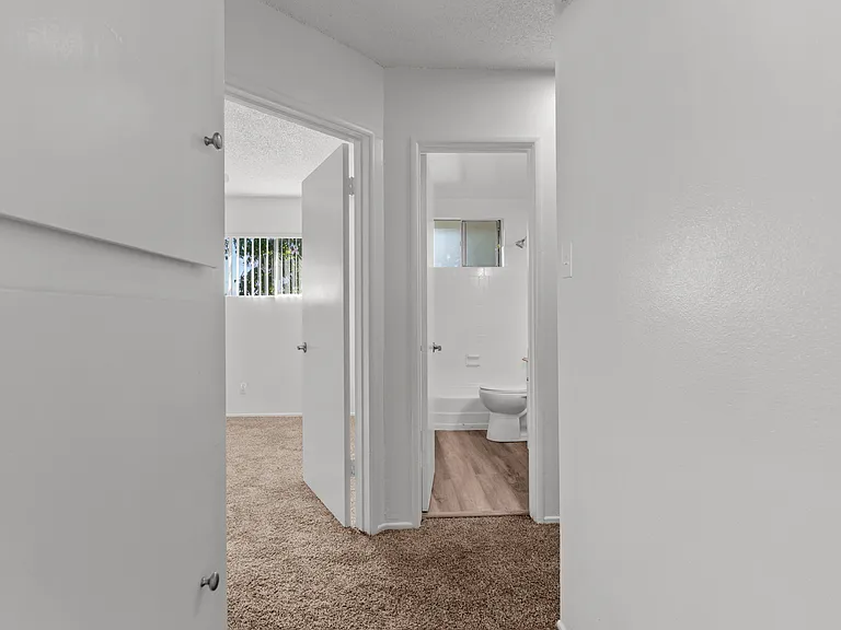 Alburtis Townhomes — Photo 15