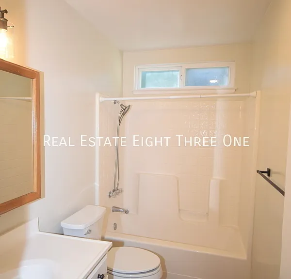 620 Center St #1 — Photo 6
