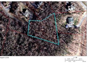 11 Falcon Crst, Fairview, NC 28730