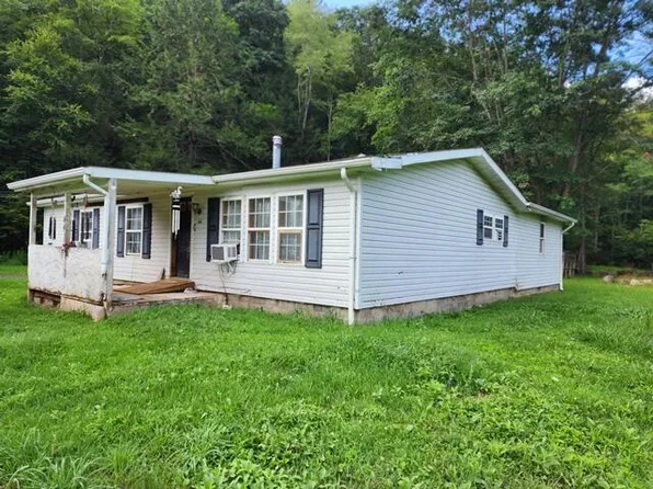44 Outback Dr, Emporium, PA 15834