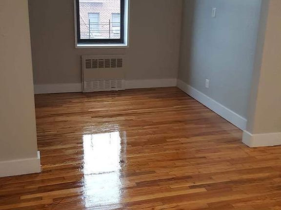 4th image of 490 New York Ave APT 5B