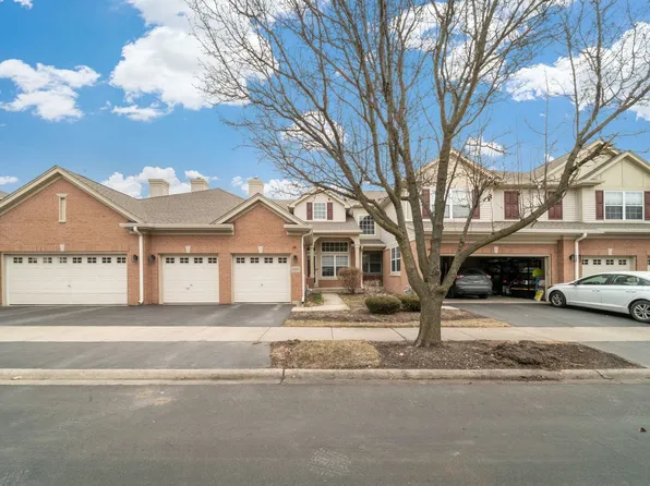 1034 Orchard Pond Ct, Lake Zurich, IL 60047