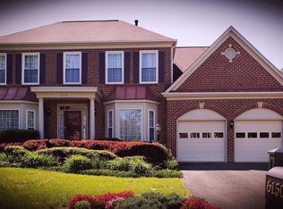 6150 Deer Ridge Trl, Springfield, VA 22150