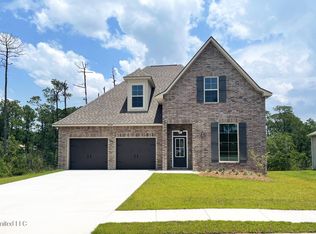 6920 Osprey Dr, Ocean Springs, MS 39564