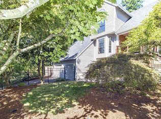 10714 SW 33rd Ave, Portland, OR 97219