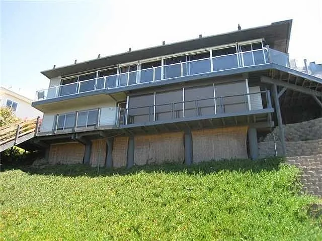 2373 Jefferson St — Photo 32