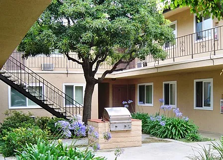 1181 E Hollyvale St — Photo 4