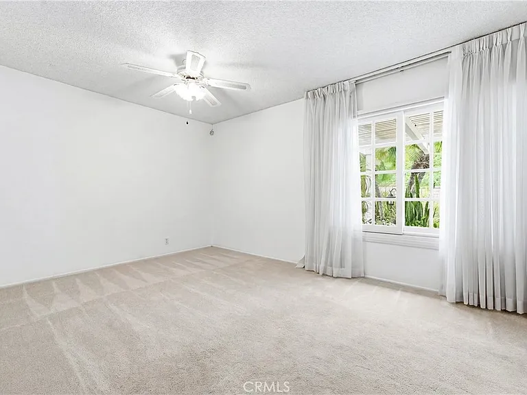 22611 Demasia — Photo 9