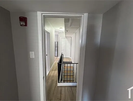 2 bed, 1000 sqft, $1,800 — Photo 2