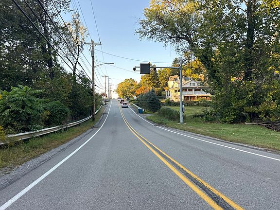 5th image of 6121 Verona Rd