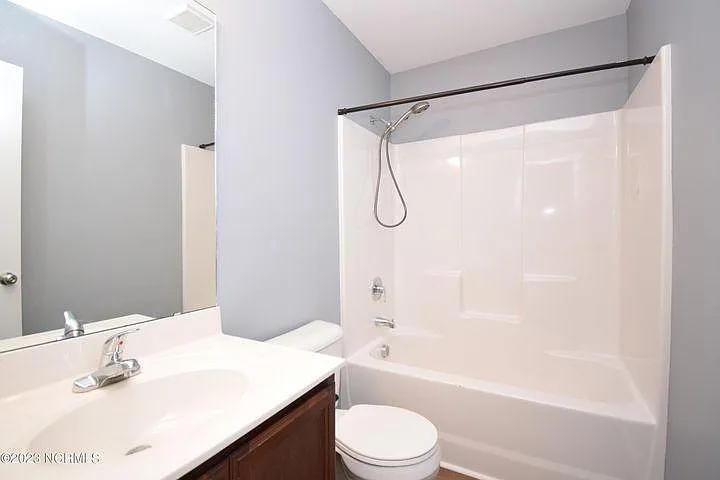 2302 Decorah Ct — Photo 8