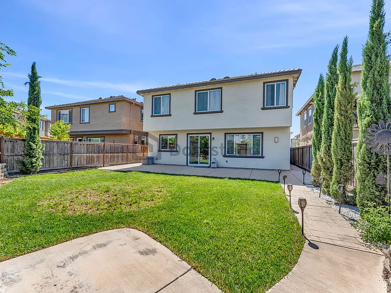 4672 Contralto Dr — Photo 49