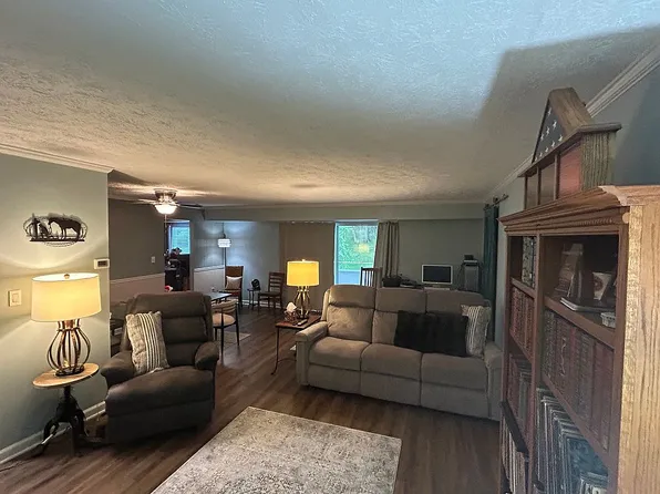 520 Meredith Ln APT 516, Cuyahoga Falls, OH 44223