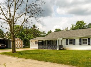 404 Wesley Ave, Elyria, OH 44035