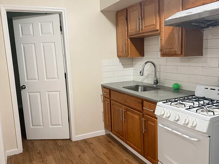 246 South St #1 — Photo 8