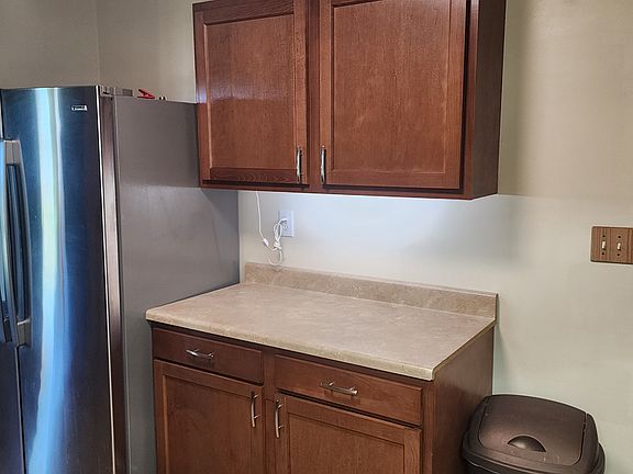4th image of 3981 Ridge Pkwy