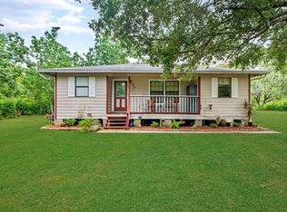 6038 Pine St, Brazoria, TX 77422