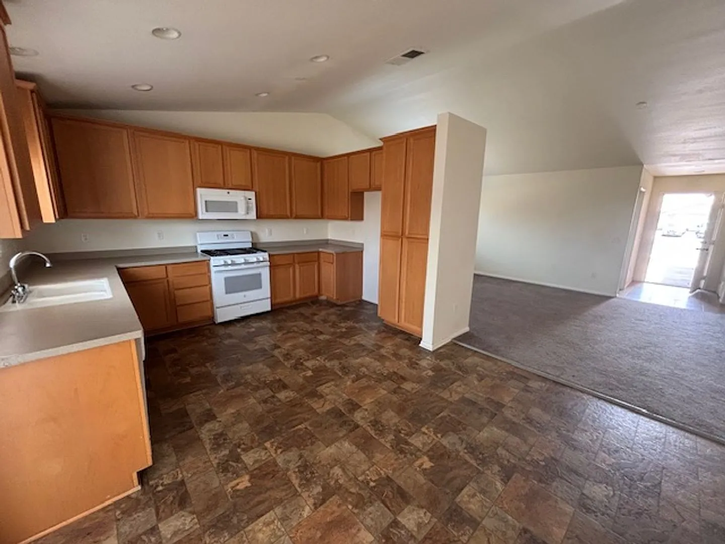 1073 Spud Moreno St., Calexico — Photo 3