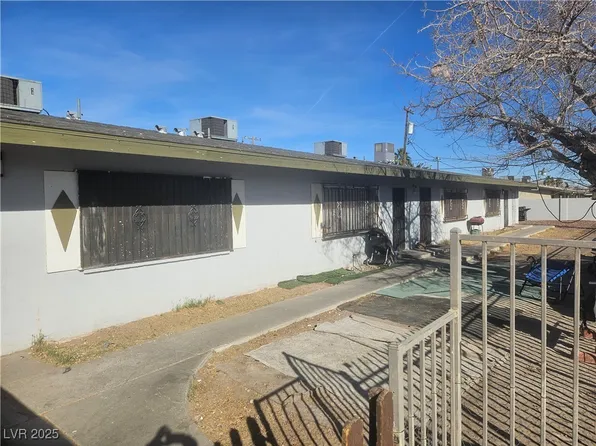 2516 Ellis St, North Las Vegas, NV 89030