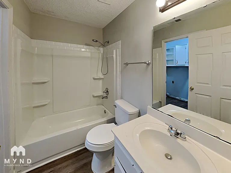 6382 Saginaw Rd — Photo 14