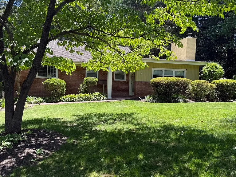 3120 Knoll Dr — Photo 4