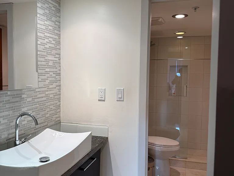 2333 Brickell Ave #306 — Photo 27