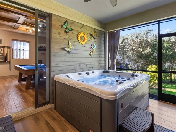 6711 Matt Pledger Ct, North Fort Myers, FL 33917