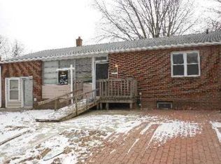117 9th St, Lindenhurst, NY 11757