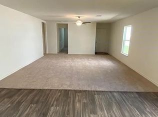 521 Locksley Cv, Jarrell, TX 76537