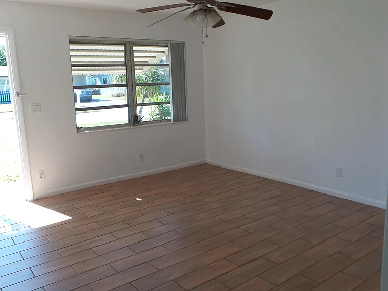 9459 SW 51st Ct — Photo 2