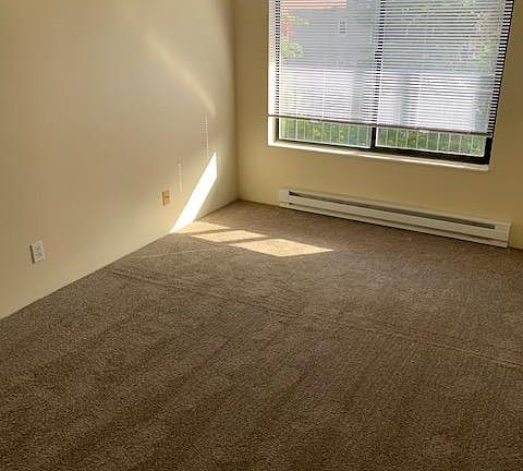 4th image of 4129 11th Ave NE #305