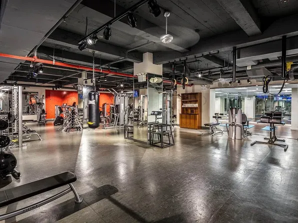 88 Greenwich Street image 4 of 15