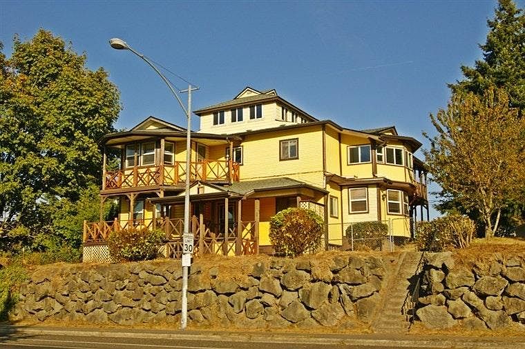 1st image of 8305 Yakima Ave #8