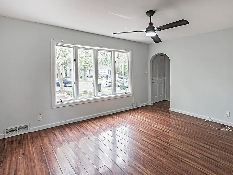 16 W Linden Ave — Photo 12
