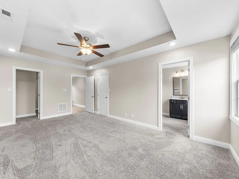 840 Lillian Grace Dr — Photo 16