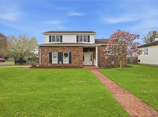 6962 Christi Ln, Niagara Falls, NY 14304