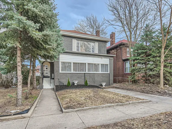 7223 S Paxton Ave, Chicago, IL 60649
