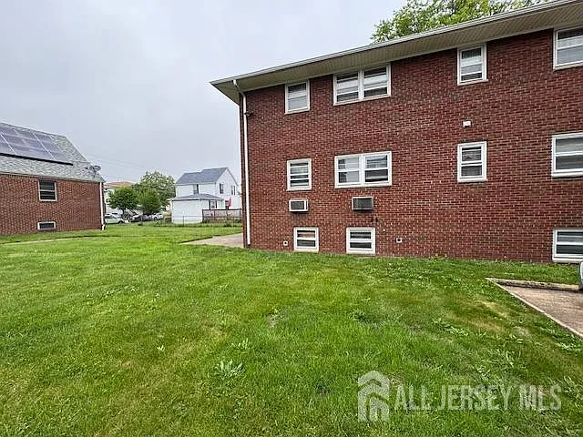 108 W Stimpson Ave #2NDFL — Photo 4
