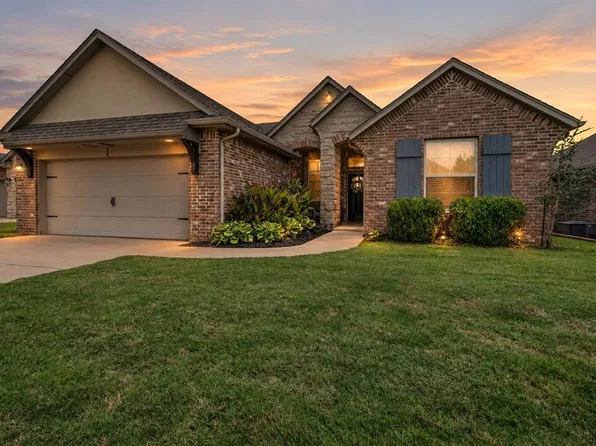 905 NW 189th Cir, Edmond, OK 73012