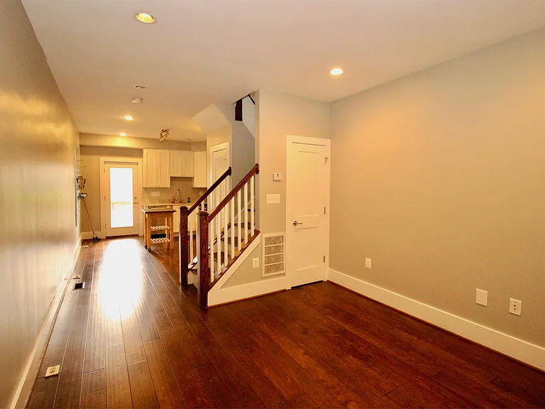 3021 Sherman Ave NW — Photo 5