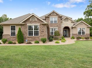 41 Pine Lake Dr, Troy, MO 63379