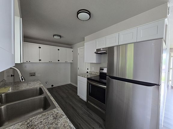 4th image of 2585 W Bradford Ct