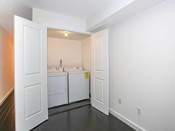 3rd image of 1312 Putnam Ave #1