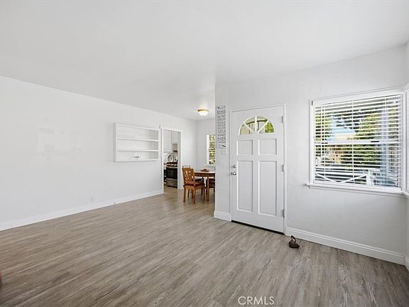 4th image of 422 S Juanita Ave
