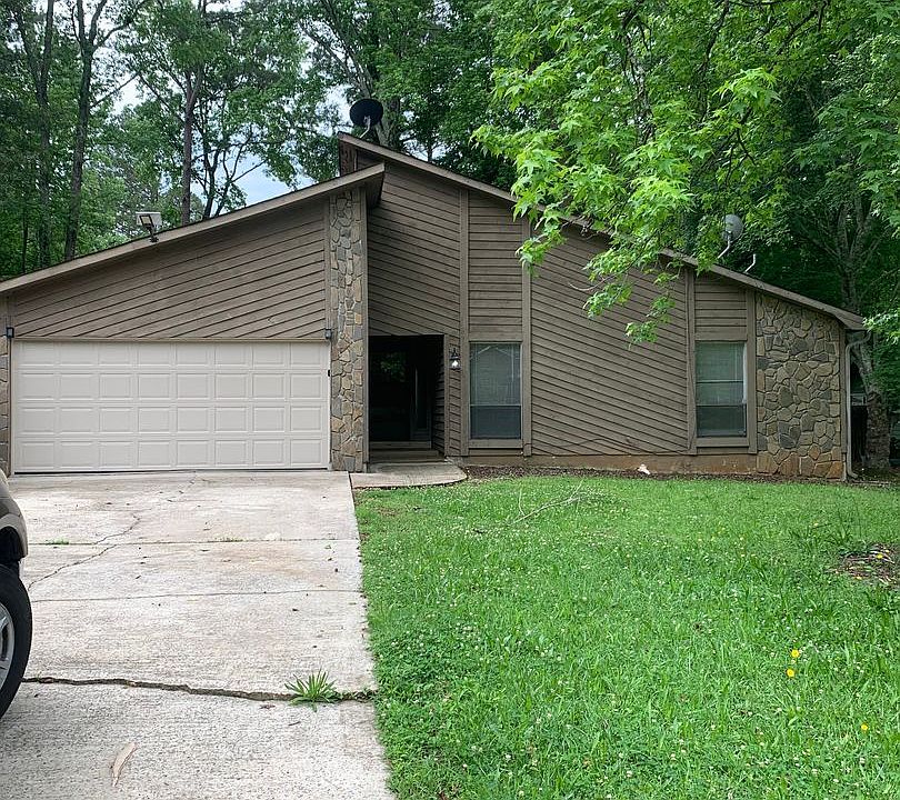1st image of 562 Wood Knoll Ct