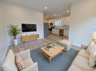 70 Scott St W #3, Saint Catharines, ON