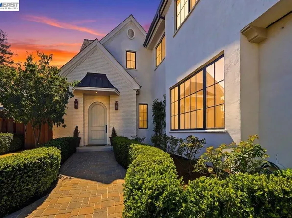 3550 Vine St, Pleasanton, CA 94566