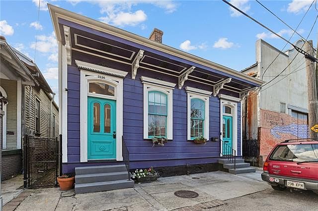 1st image of 3134 Burgundy St