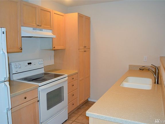 5th image of 25235 SE Klahanie Blvd APT A304