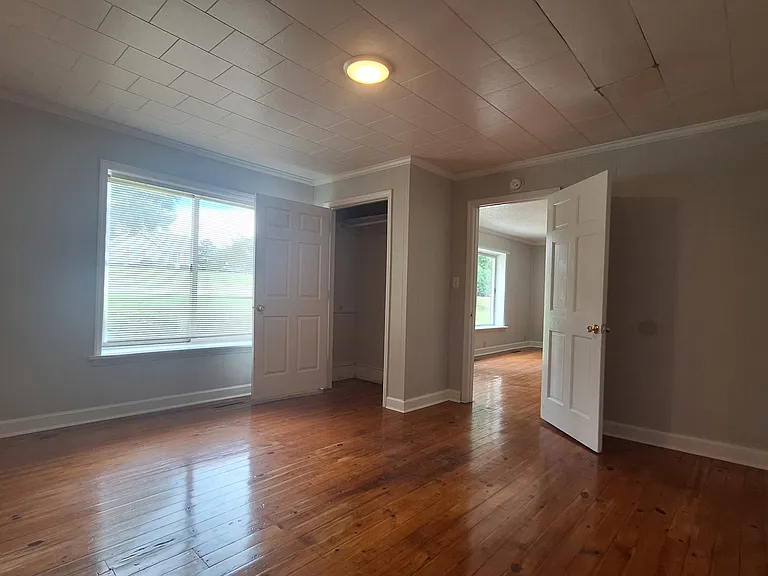 2523 US Highway 70 — Photo 12